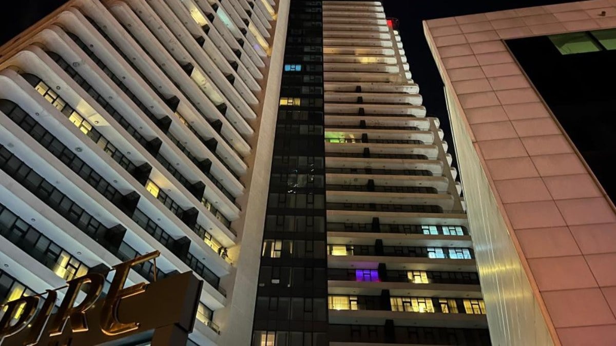 İstanbul Esenyurt’ta 23. kattan düşen kişi yaşamını yitirdi