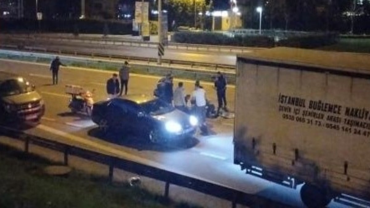 İstanbul Maltepe’de kaza yapam motosikletin sürücüsü ağır yaralandı
