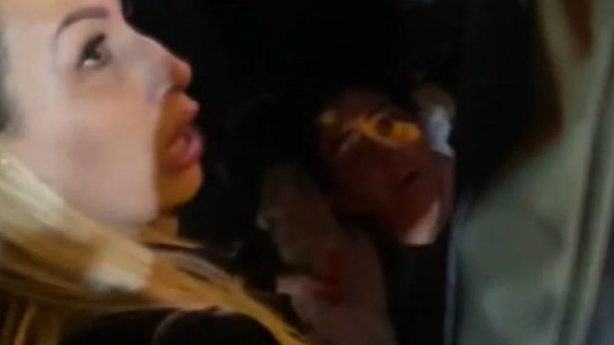 İstanbul Ümraniye’de bir kişi eski iş arkadaşı tarafından boğazından bıçaklandı