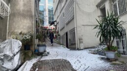 İstanbul’da korkutan yangın: Yaşlı kadın son anda kurtarıldı