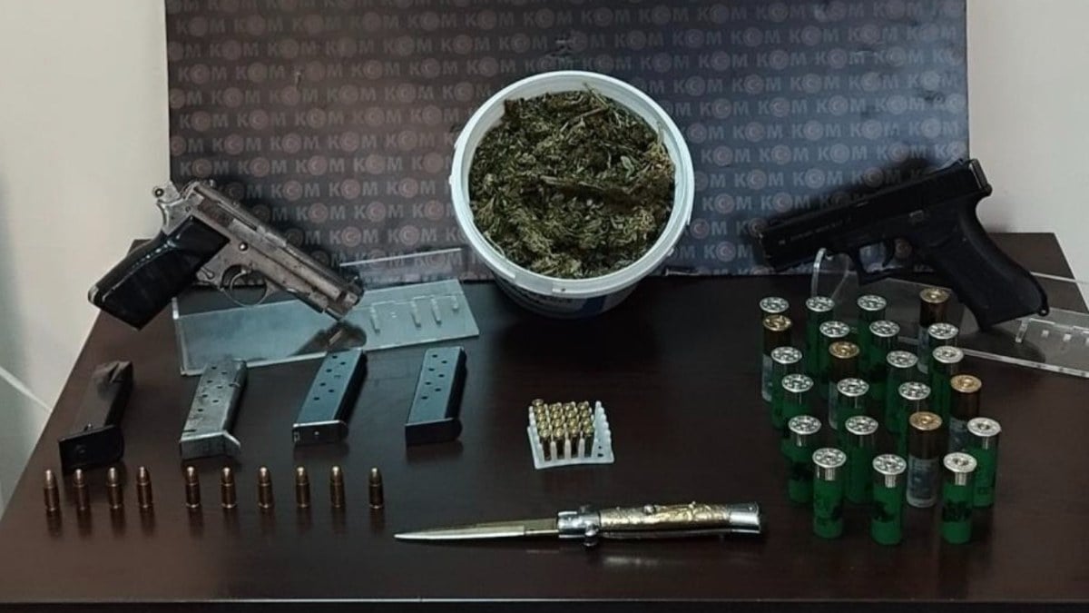 İzmir’de silah tacirlerine darbe vuruldu: 8 gözaltı