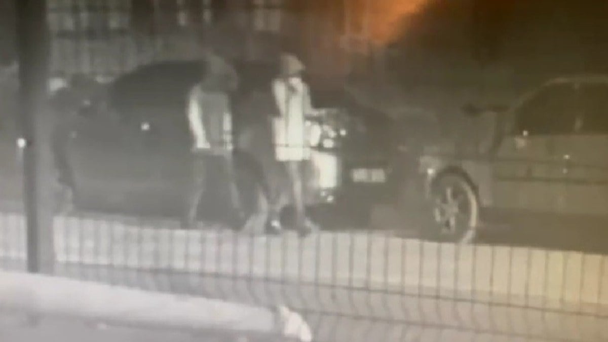 Karabük’te iki çocuk 20 araca çizerek zarar verdi