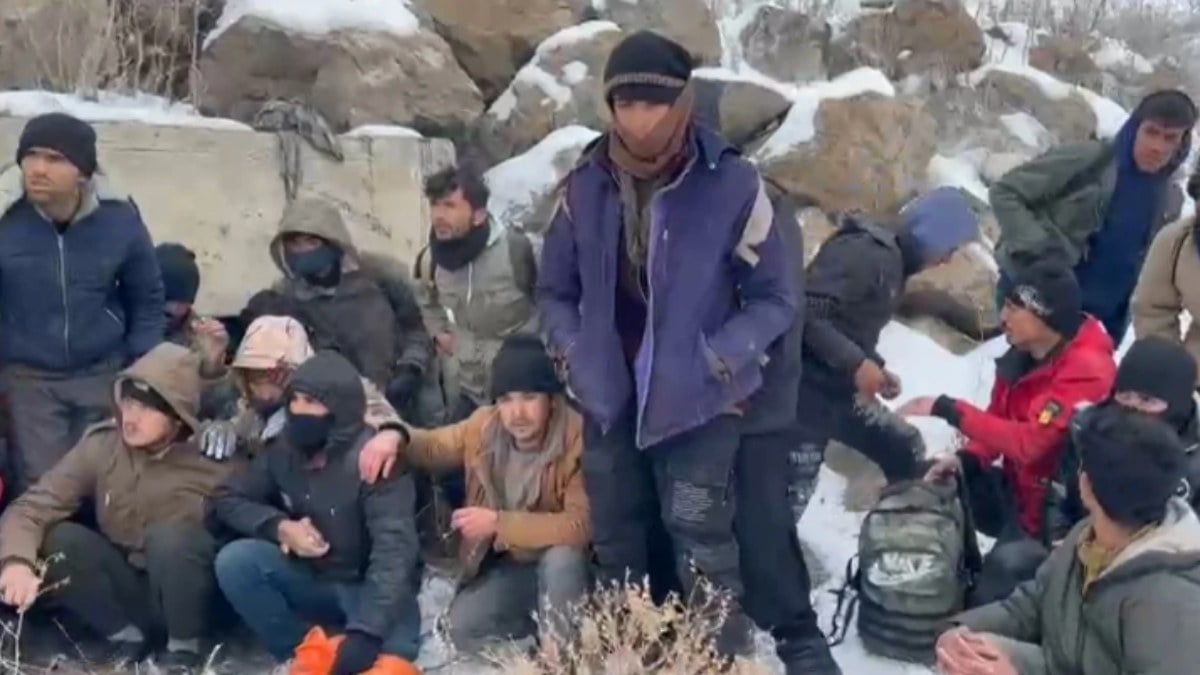 Kars’ta düzensiz göçmen operasyonu: 24 kişi yakalandı