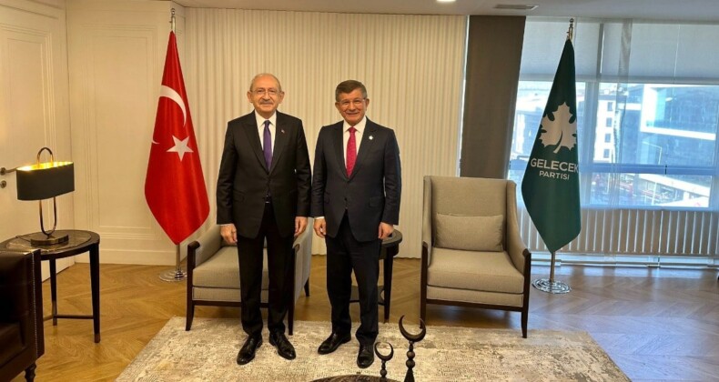 Kemal Kılıçdaroğlu, Ahmet Davutoğlu’nu makamında ziyaret etti