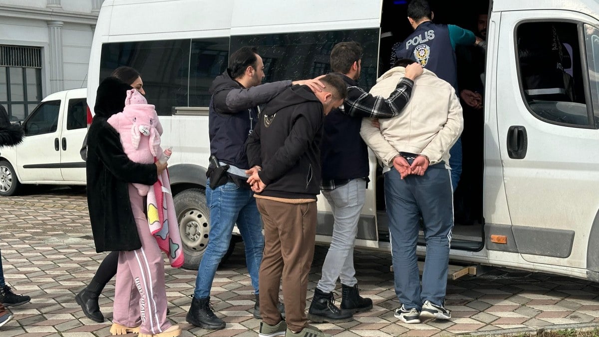 Kocaeli’de fuhuş çetesine operasyon! 9 gözaltı