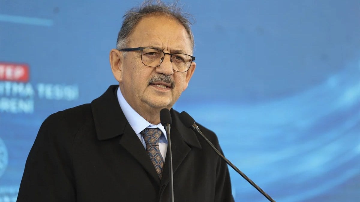 Mehmet Özhaseki ile Gaziantepli muhtar arasında güldüren diyalog