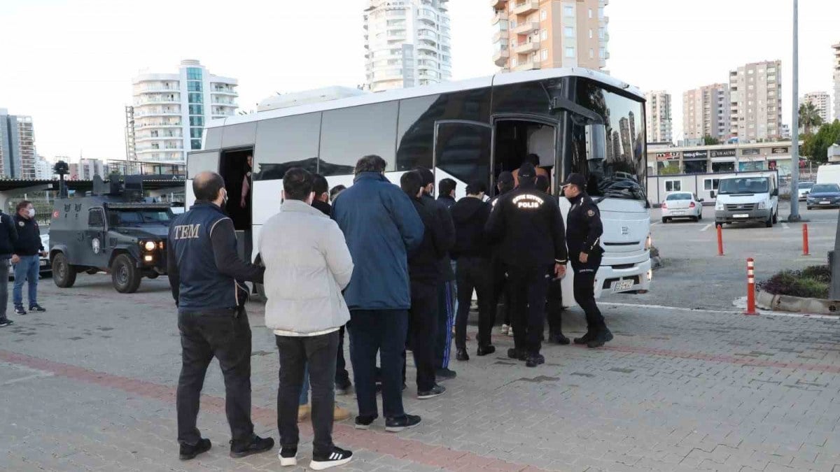 Mersin’de terör operasyonu: 5 DEAŞ’lı 1 PKK’lı yakalandı