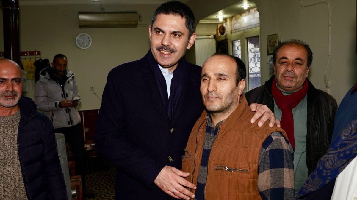 Murat Kurum ile vatandaş arasındaki diyalog: ‘İşten çıkarılanları geri alacağız!’