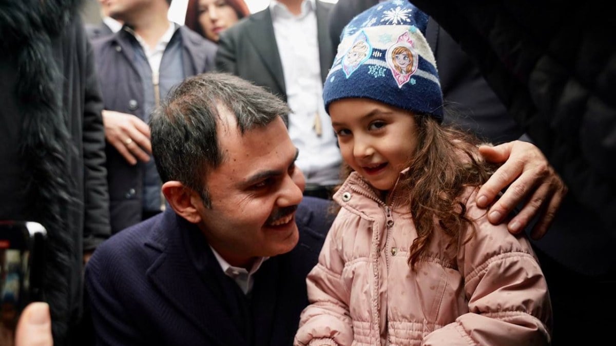 Murat Kurum’un son seçim şarkısı: Bizde başka bir aşk yok