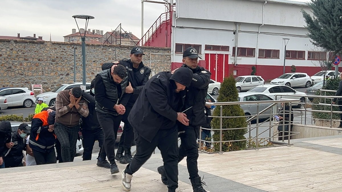 Nevşehir’de bungalov dolandırıcılarına vurgun! 19’u adliyede…