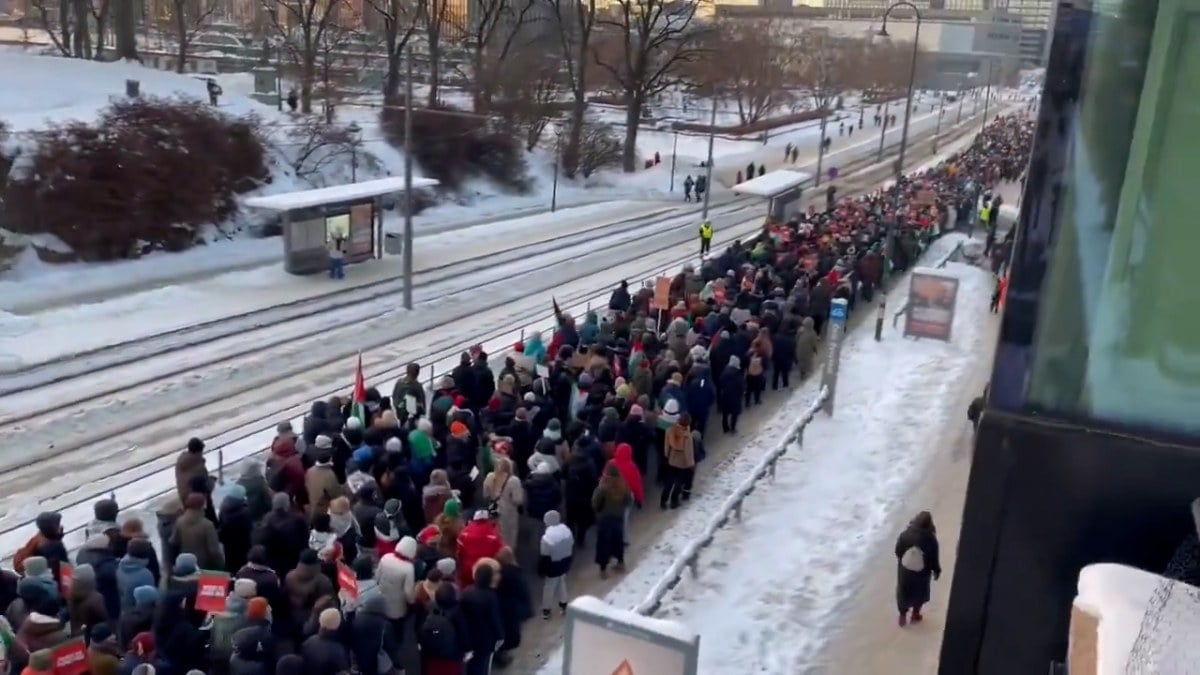 Norveç’te dondurucu soğuğa rağmen Filistin için yürüdüler