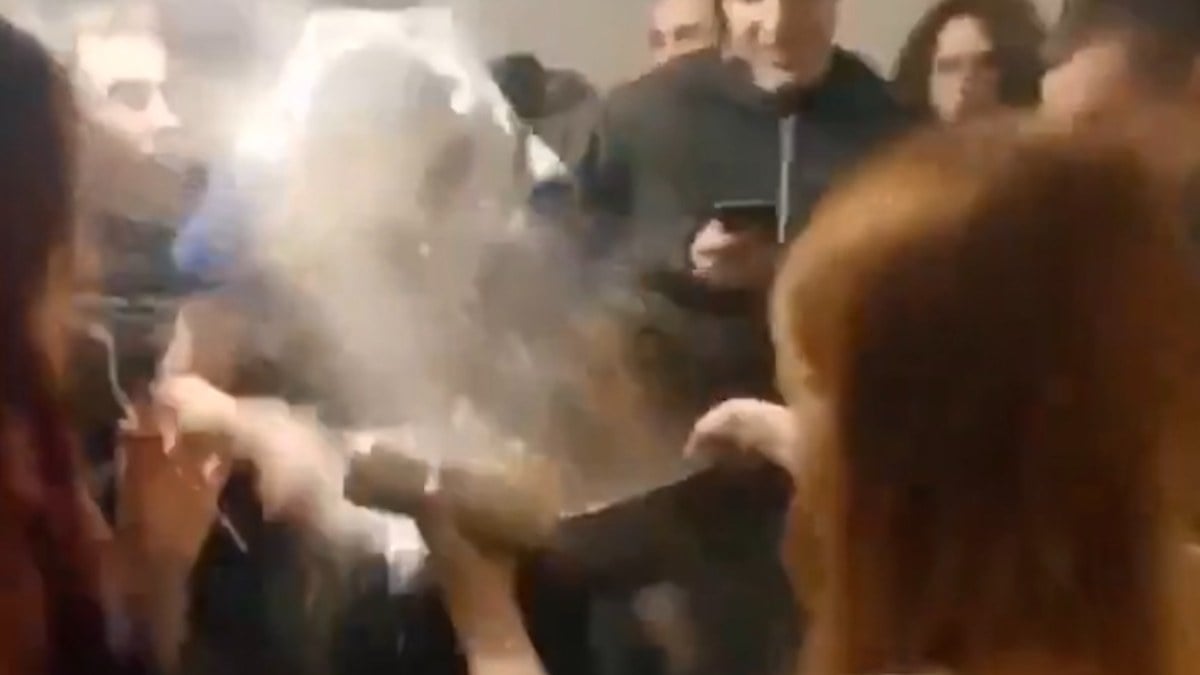 Rusya’da mutfağa sis bombası attı: Sevgilisinin verdiği karşılık şaşkına çevirdi