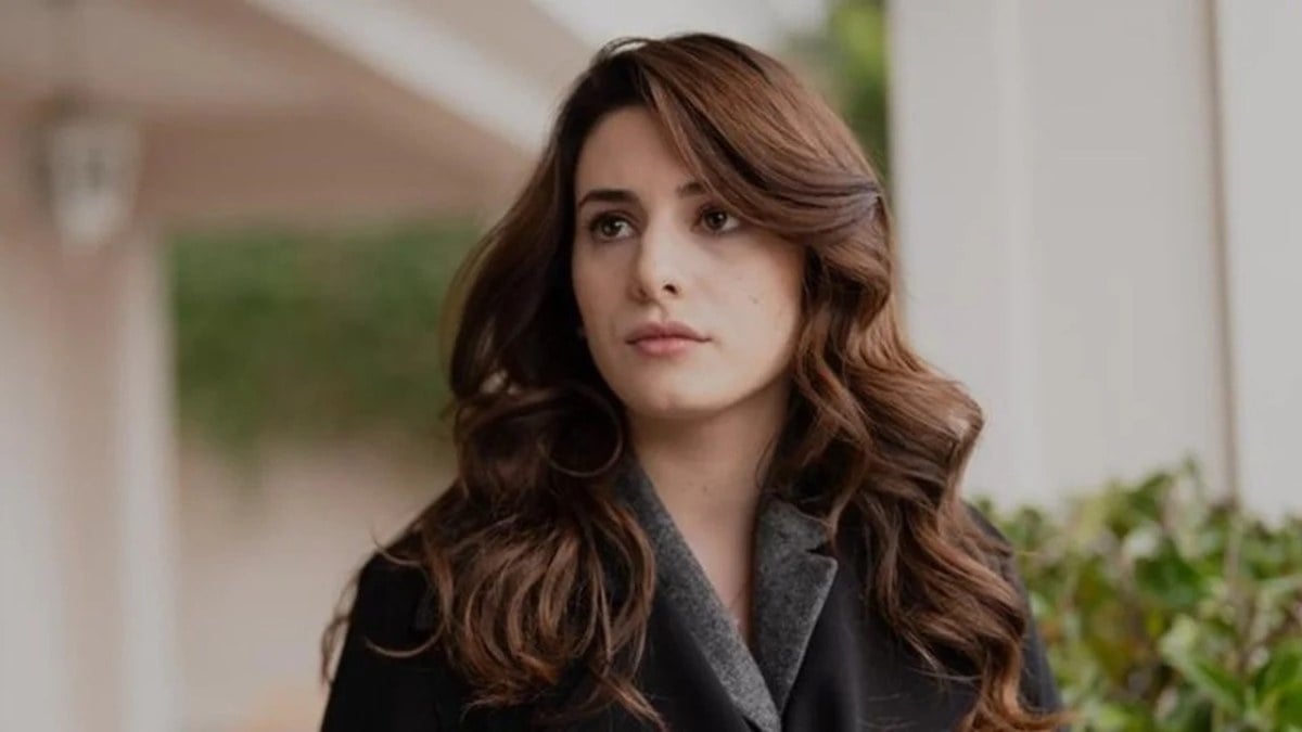 Sakla Beni’nin Naz’ı transparan giydi, gözler bayram etti! “İzletiyorsun Maşallah”