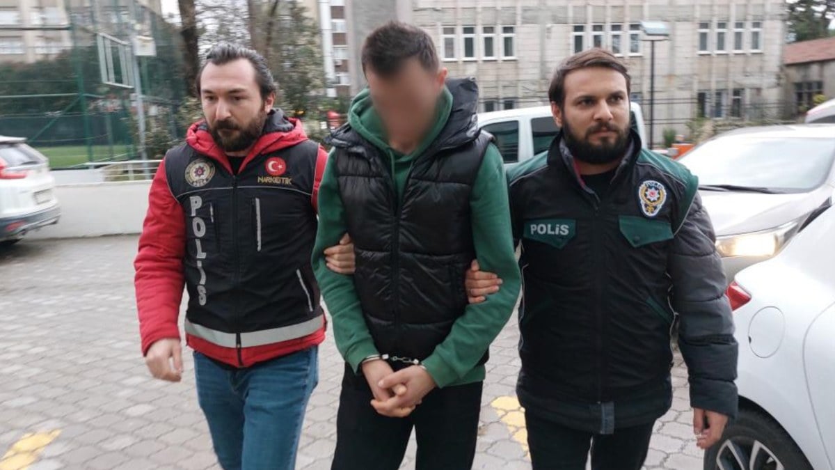 Samsun’da bilgisayar monitörüne sakladığı uyuşturucuyla kıskıvrak yakalandı