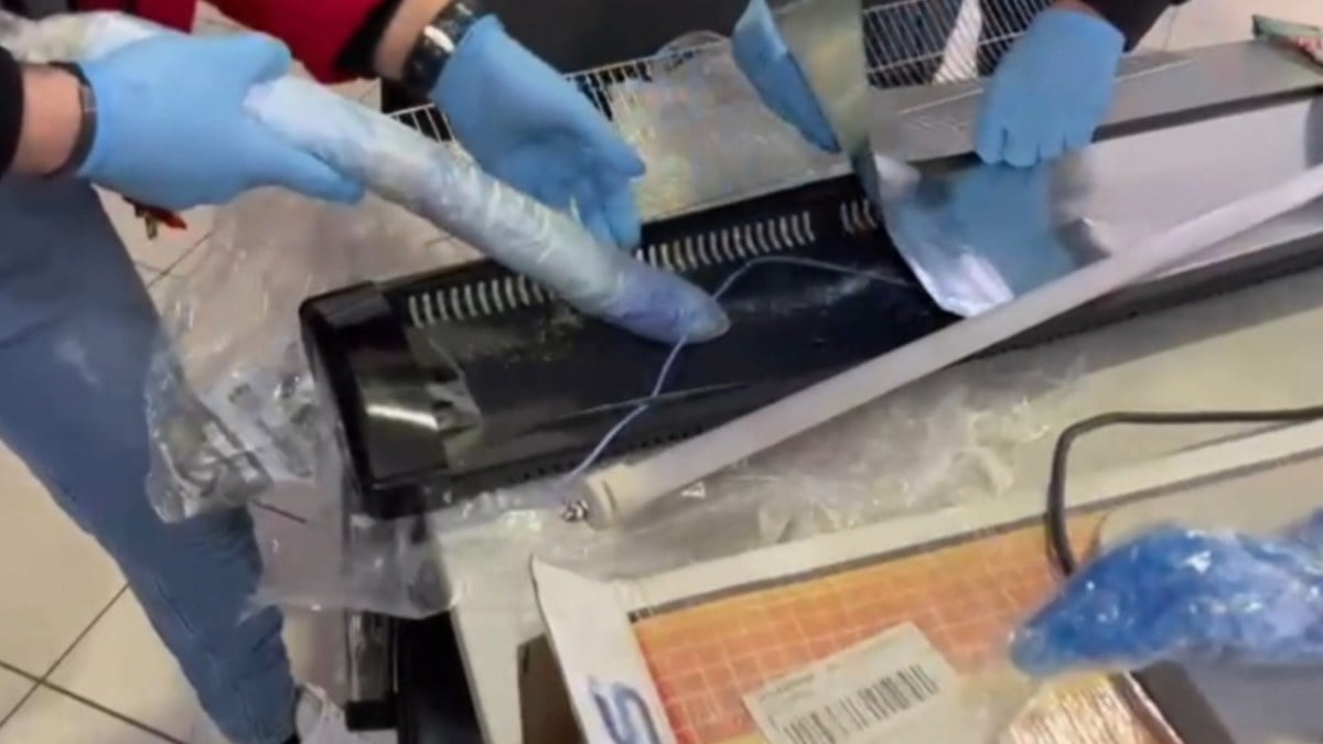 Samsun’da kargoyla gönderilen ısıtıcının içinden uyuşturucu çıktı