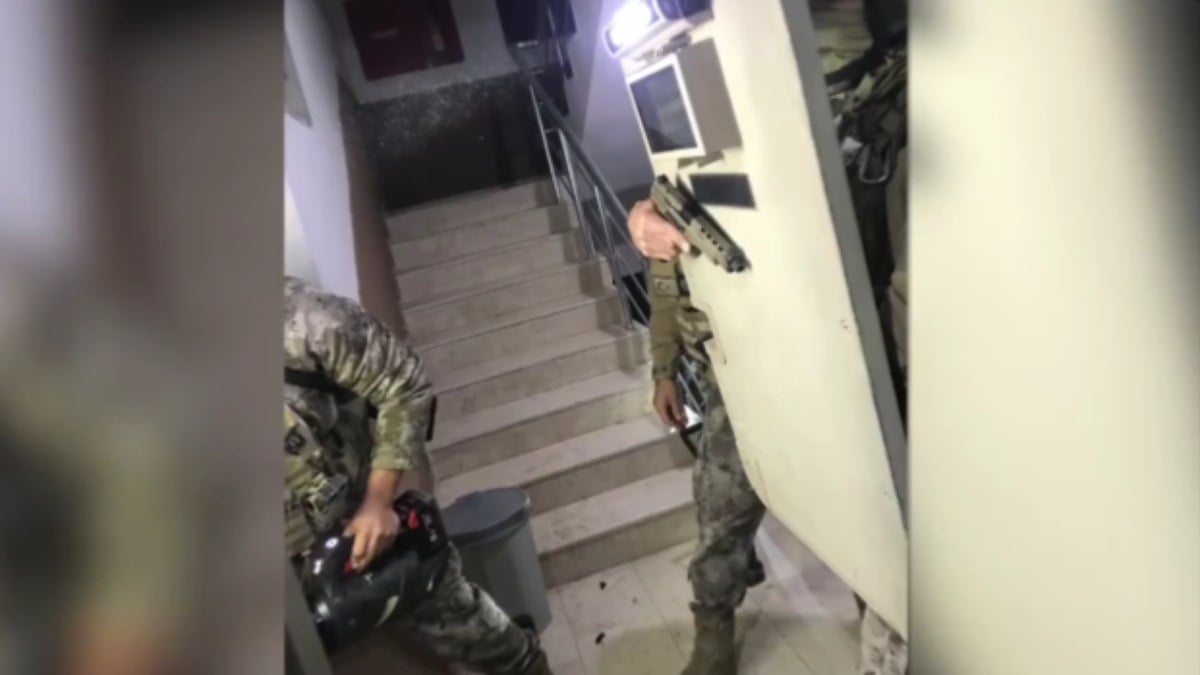 Sanal ortamda dolandırıcılık yapanlar paketlendi! Operasyonun adı: Sibergöz-18!