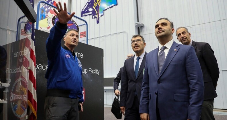 Sanayi ve Teknoloji Bakanı Kacır, NASA’nın Johnson Uzay Merkezi’ni inceledi