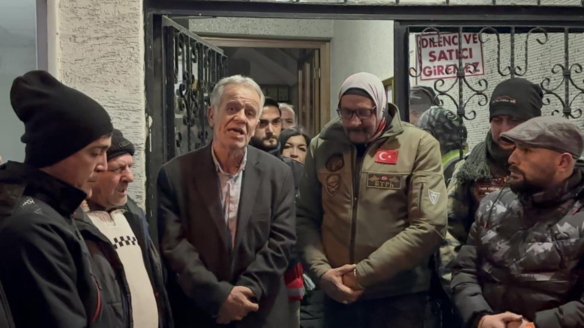 Şehit babası Evcin duygulandırdı: Kandil günü 9 şehitle konuştum