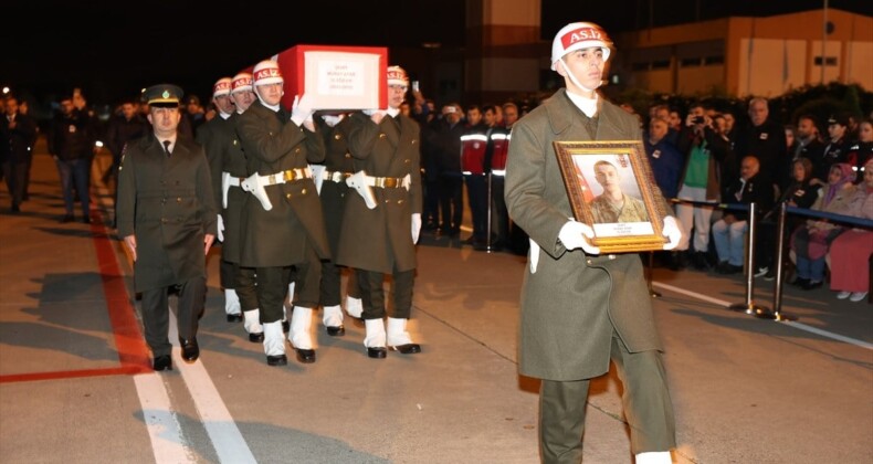 Şehit Sözleşmeli Er Murat Atar’ın naaşı Samsun’a getirildi