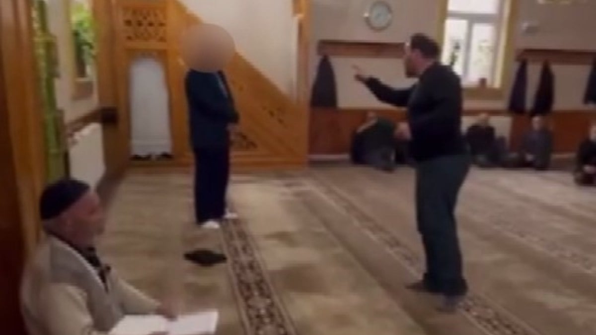 Sivas’ta Kur’an-ı Kerim’e ayağıyla bastı! Cezası belli oldu