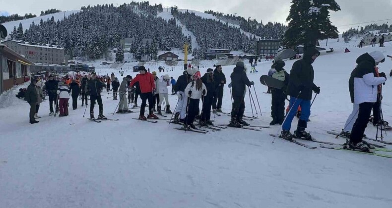 Sömestr tatili başlıyor! Yerli ve yabancı turistler akın akın Uludağ’a geliyor