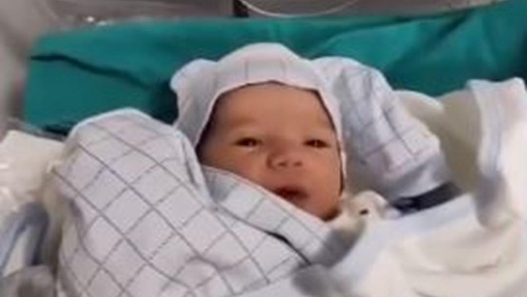 SON DAKİKA HABERİ: Yeni yılın ilk bebekleri