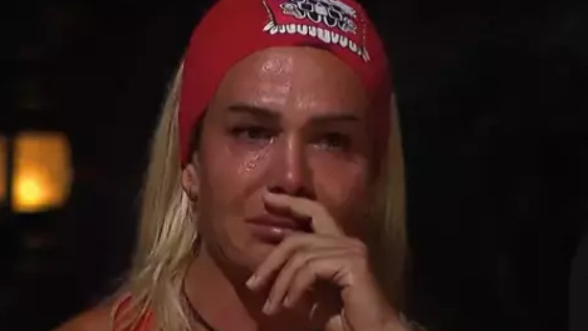 Survivor’da sinirler gerildi! Nagihan ve Gizem birbirine girdi…