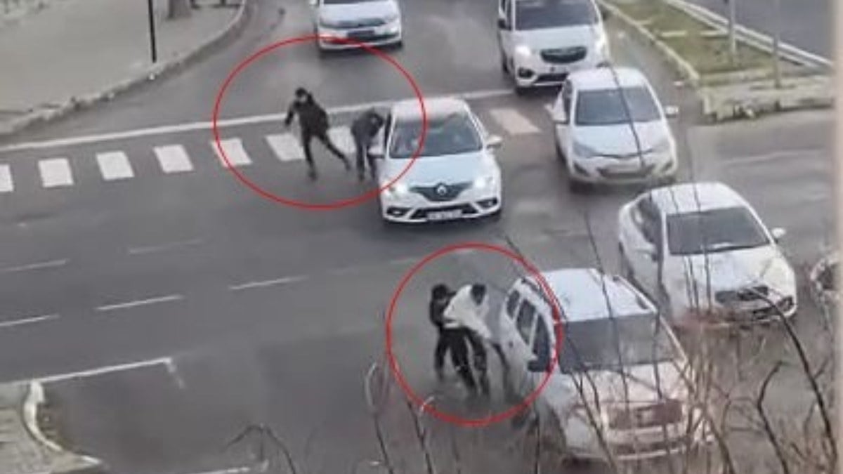 Tekirdağ’da gençlerin araçlarla tehlikeli yolculuğu