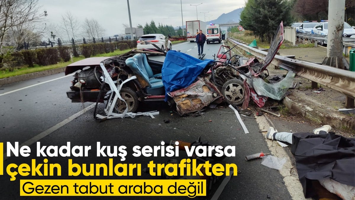 Trabzon’da bariyere çarpan otomobil parçalandı: 2 ölü