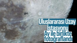 Uluslararası Uzay İstasyonu ve Ay aynı karede