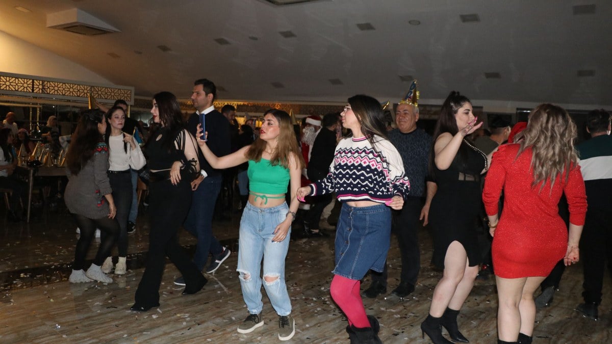 Van’da İranlı turistlerin yeni yıl coşkusu