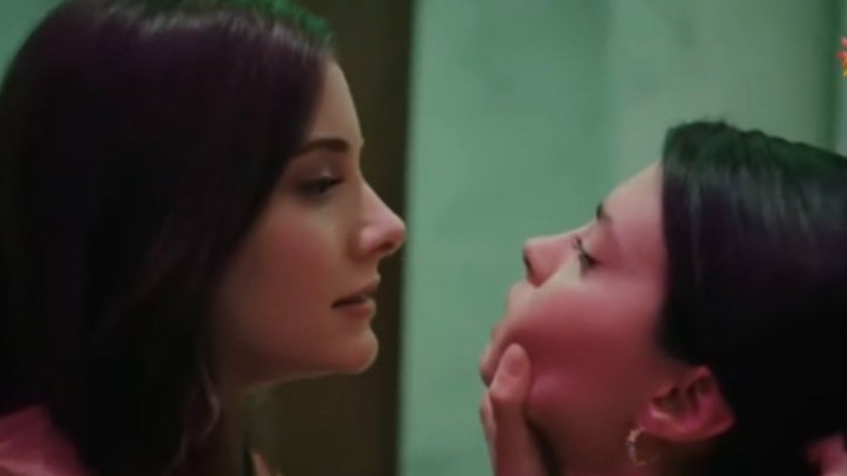 Yalı Çapkını’nın güzelleri sporda poz verdi! “Paralel evrende Suna ve Pelin”