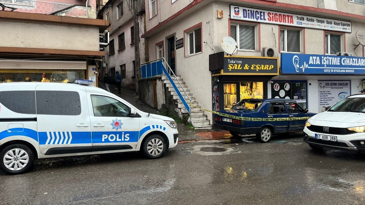 Zonguldak’ta eşini göğsünden vuran saldırgan aranıyor