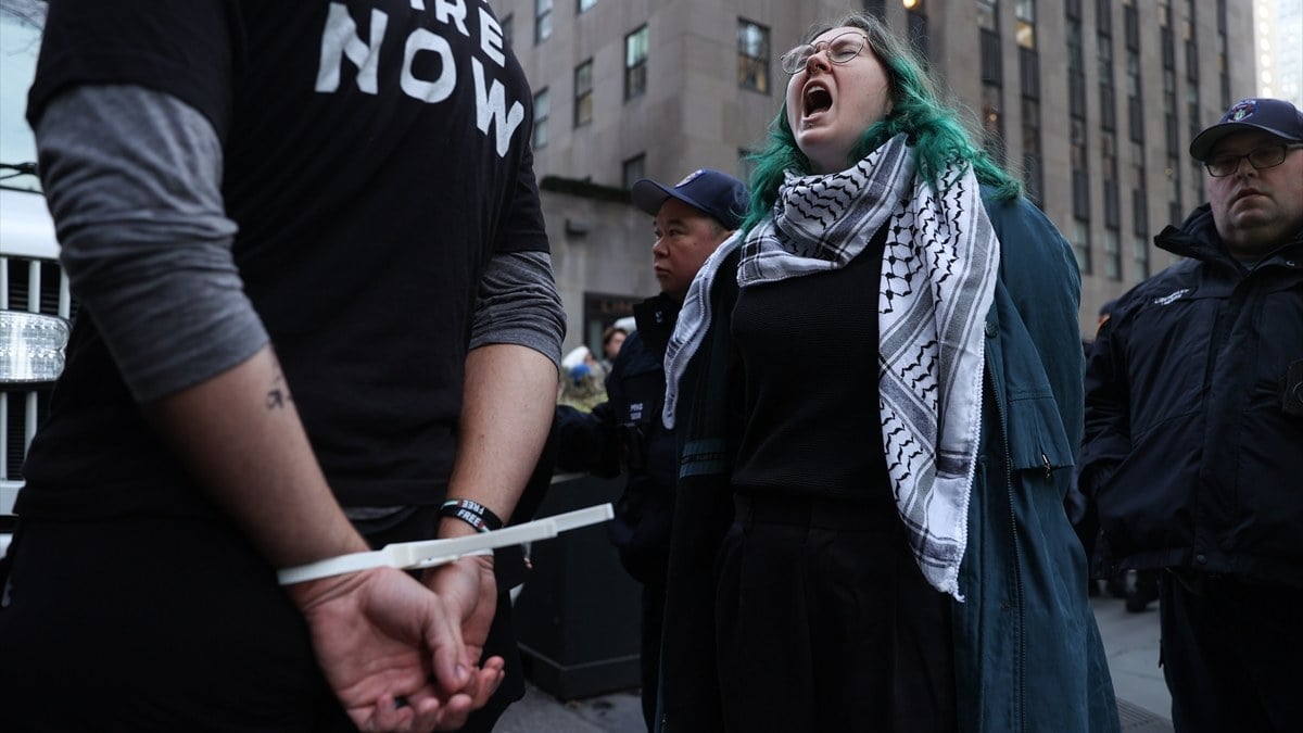 ABD Başkanı Biden’ı protesto edenler gözaltına alındı