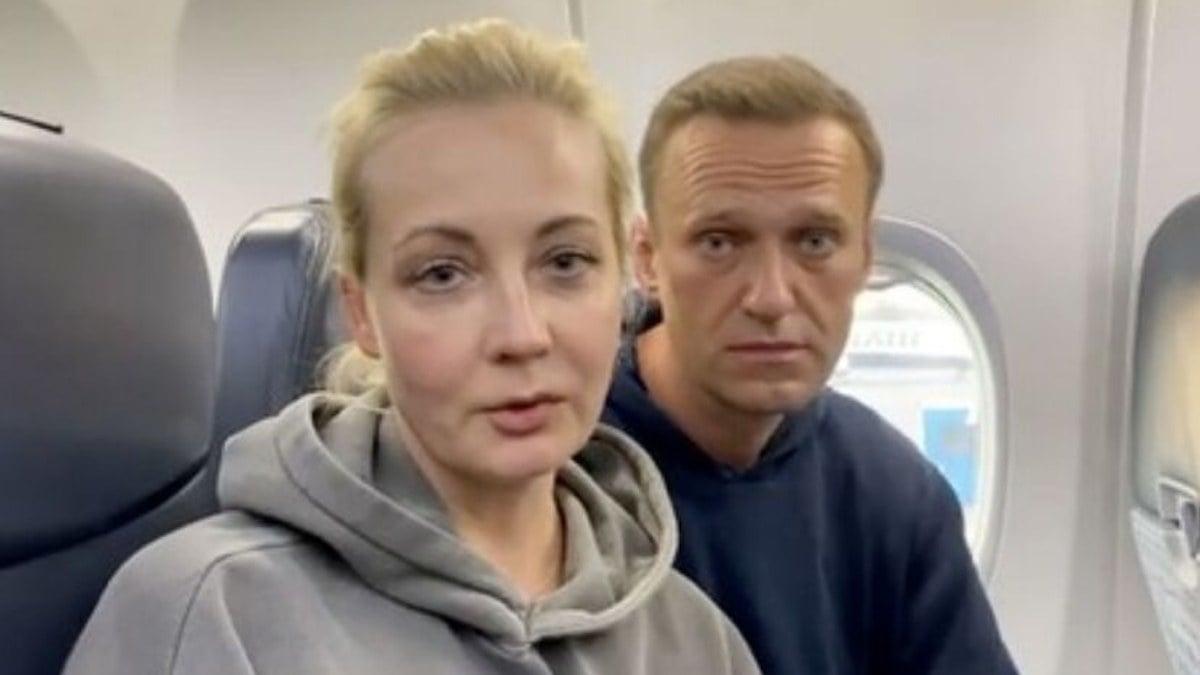 Aleksey Navalni’nin eşi Yulia Navalnaya: Putin sorumlu tutulmalı