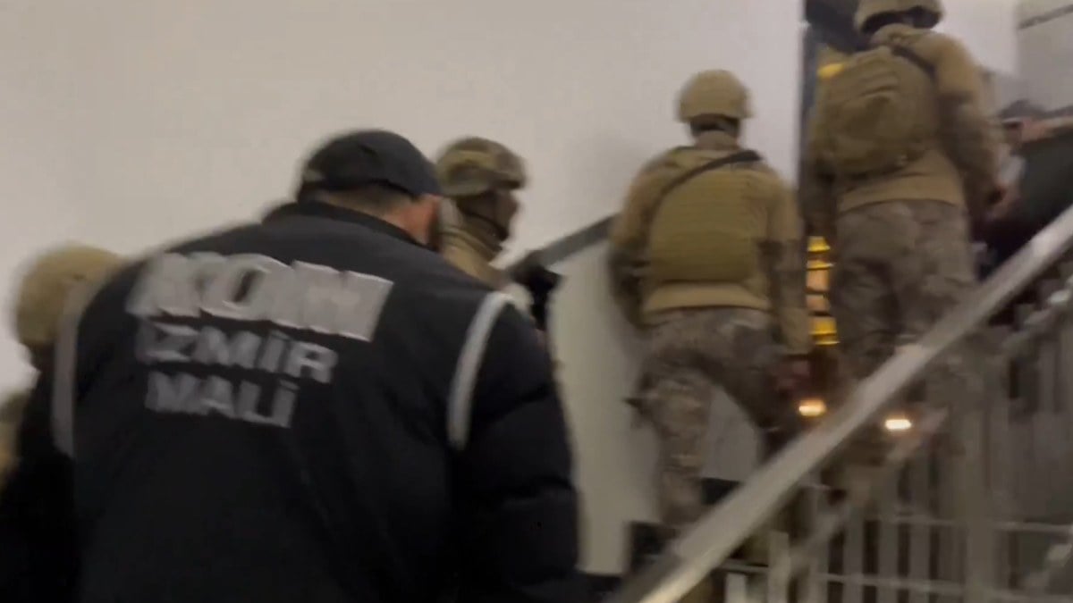 Ali Yerlikaya Kafes-49 operasyonunu duyurdu! 147 şüpheli hakkında işlem yapıldı