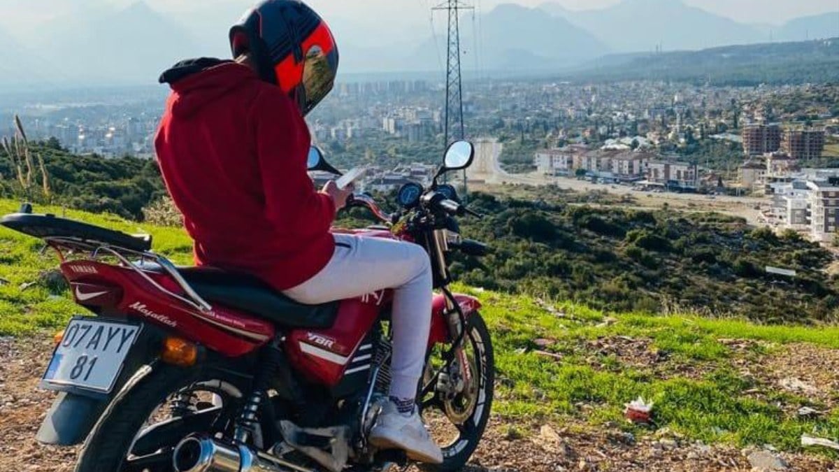 Antalya’da tartıştığı sürücüyü motosikletle takip ederken öldü
