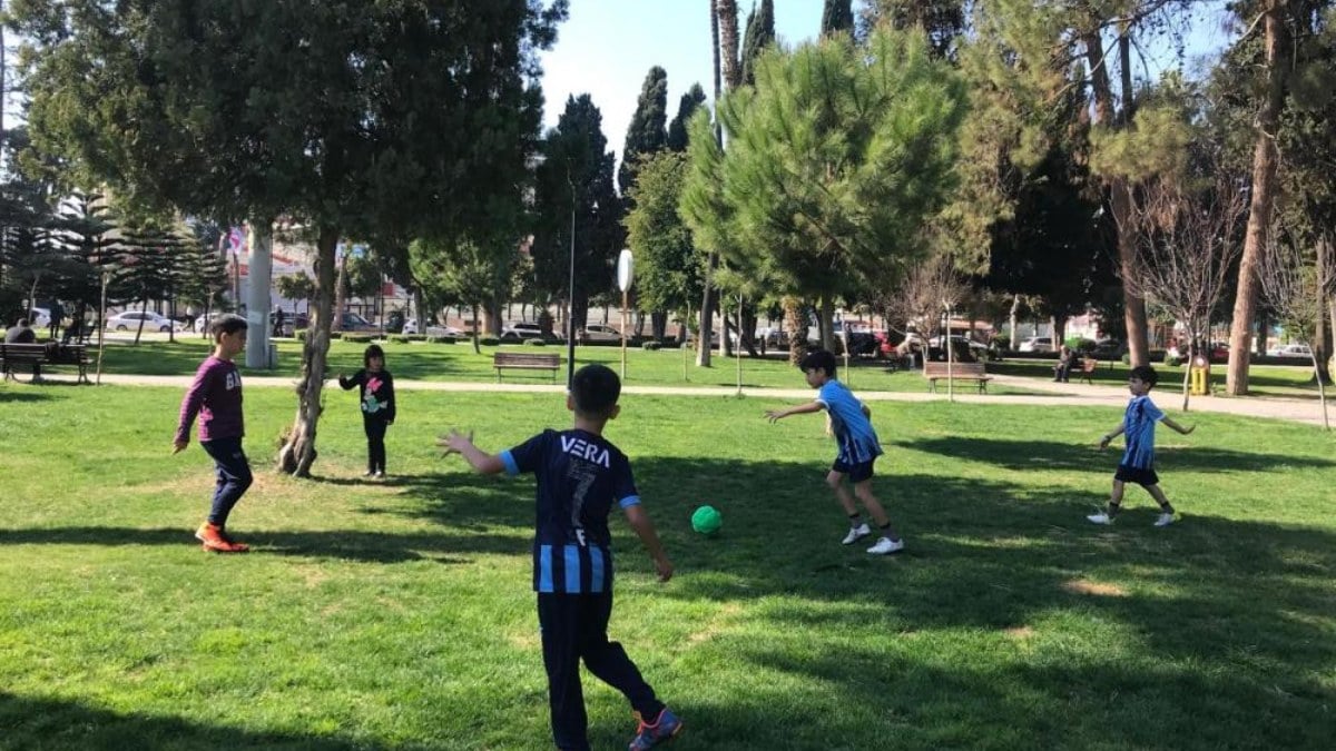 Ardahan buz tutarken, Adana’da termometreler 23 dereceyi gösterdi