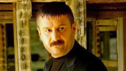 Azer Bülbül’ün hayatı film oluyor! Azer Bülbül’ü bakın hangi ünlü oyuncu canlandıracak…