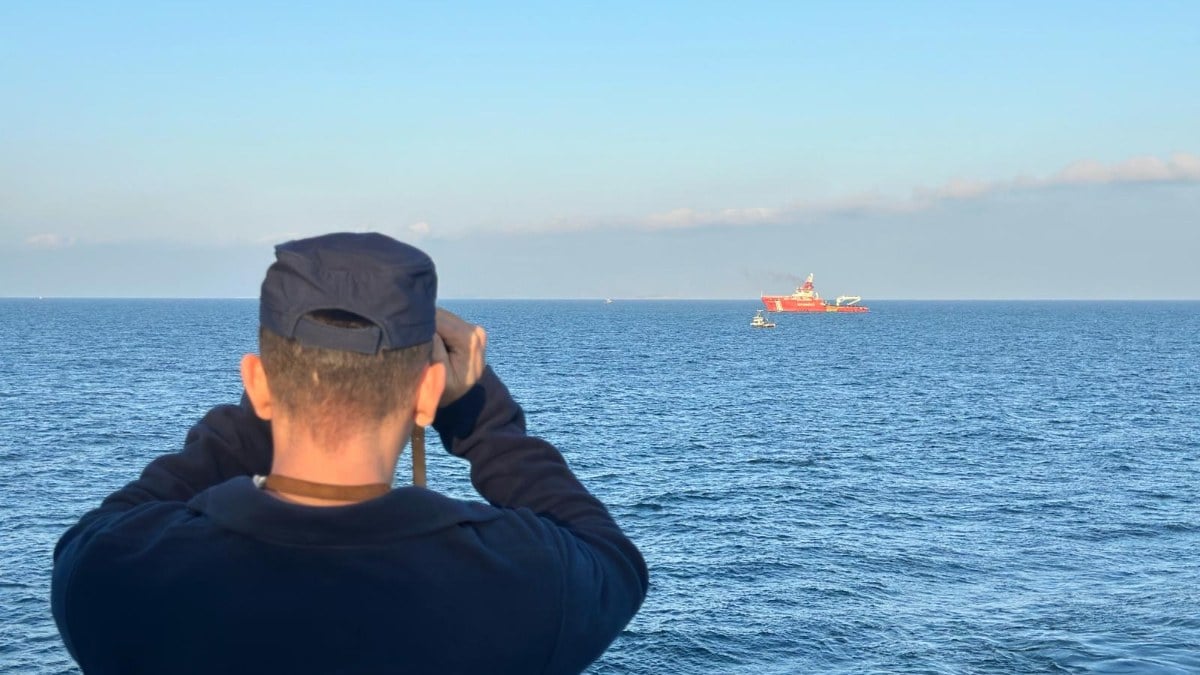 Batan geminin 4 mürettebatı aranıyor! Batık çıkarılmayacak