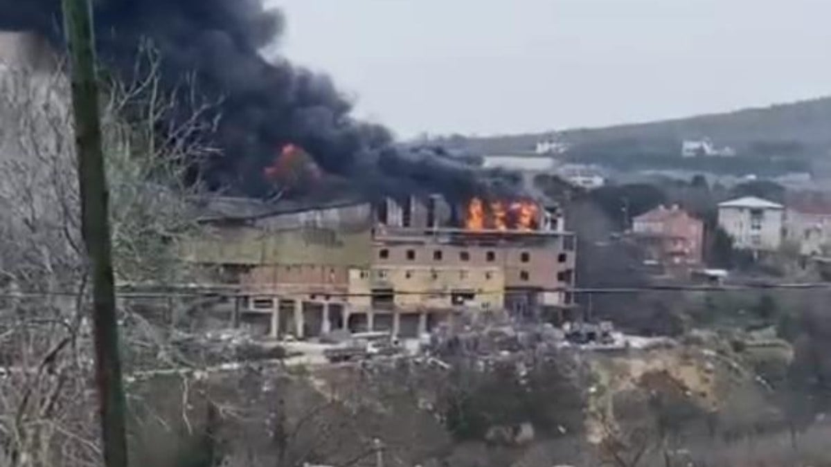 Beykoz’da fabrika yangını