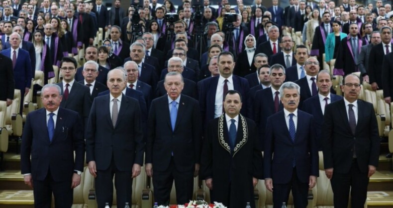 Cumhurbaşkanı Erdoğan, Anayasa Mahkemesi Üyesi Akçil’in yemin törenine katıldı