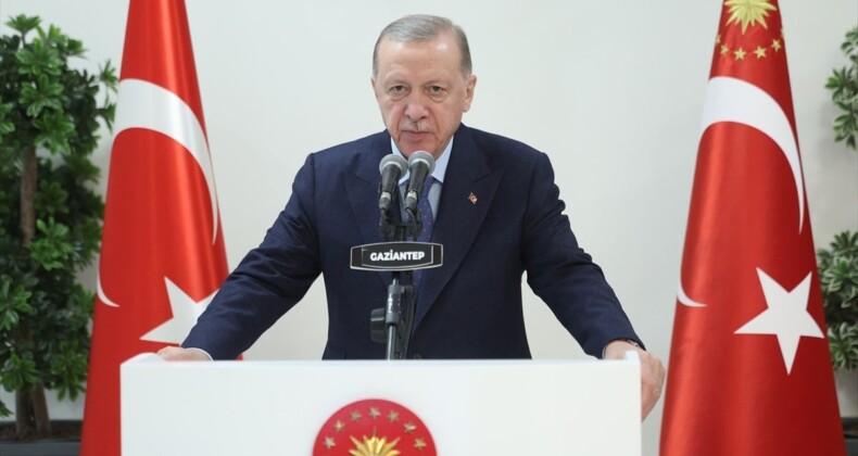 Cumhurbaşkanı Erdoğan Gaziantepli depremzedelere konutları teslim etti