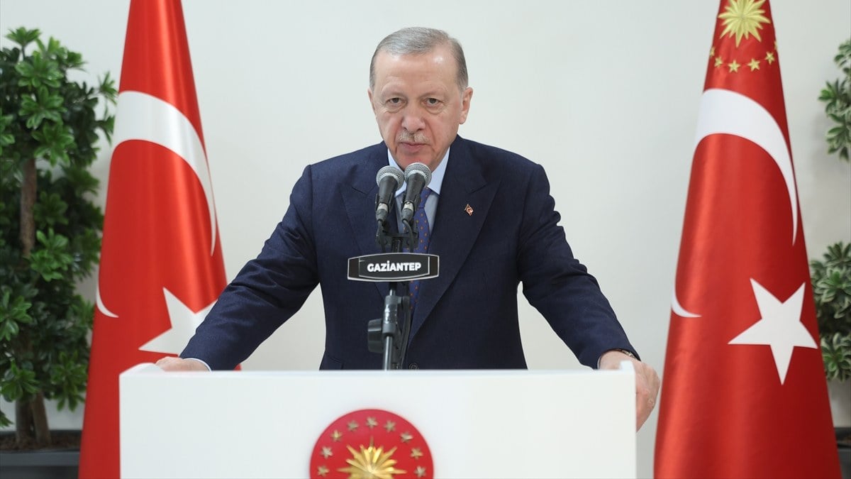 Cumhurbaşkanı Erdoğan Gaziantepli depremzedelere konutları teslim etti