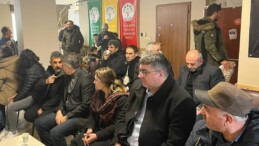 DEM Parti’nin Abdullah Öcalan için başlattığı nöbete CHP’den ziyaret