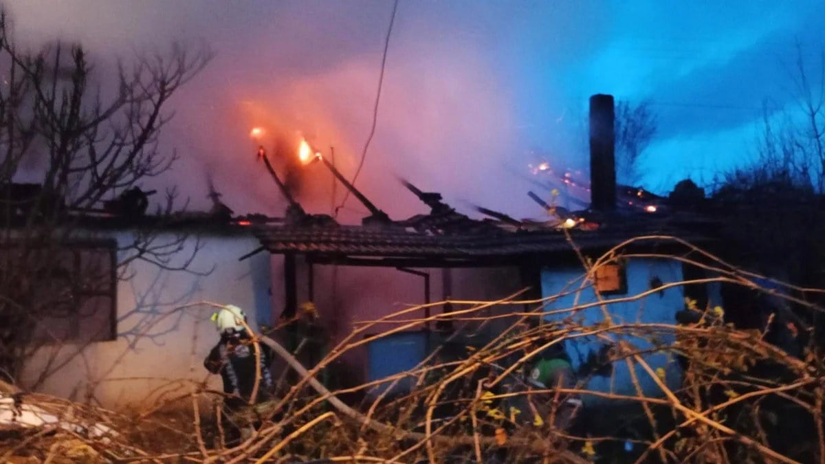 Denizli’de tek yaşadığı evinde çıkan yangında öldü