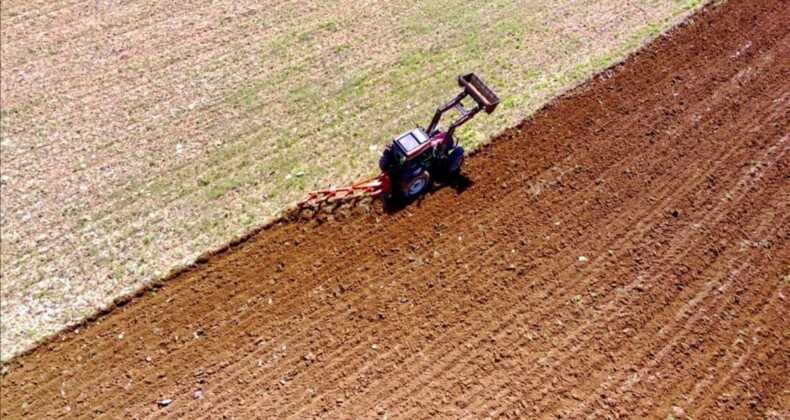 Deprem bölgesindeki atıl araziler tarıma kazandırılıyor