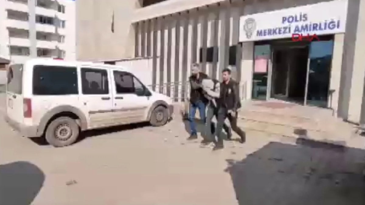 Diyarbakır’da çaldığı malzemeleri satarken yakalandı: Tutuklandı