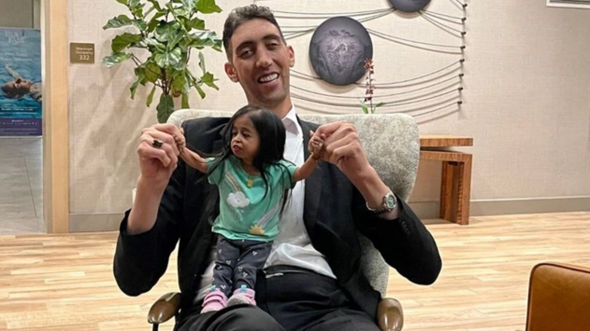 Dünyanın ‘en uzun adamı’ ile ‘en kısa kadını’ Kaliforniya’da buluştu