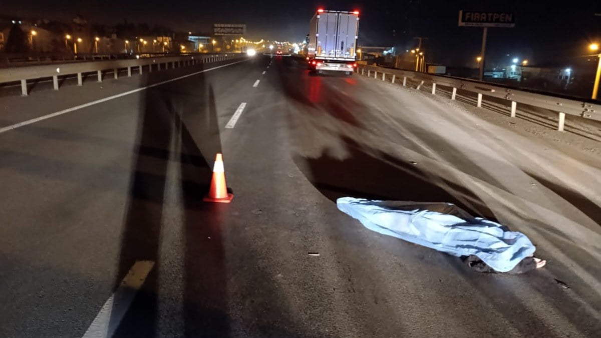 Edirne’de baba oğul peş peşe can verdi: Yaşlı adama tır çarptı